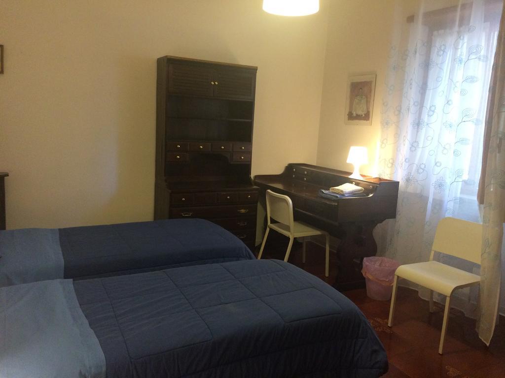 B&B Torrione LʼAquila Buitenkant foto