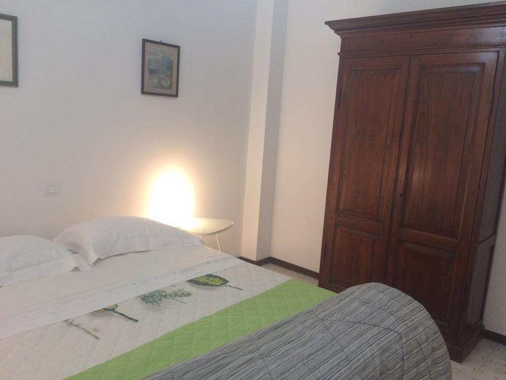 B&B Torrione LʼAquila Buitenkant foto