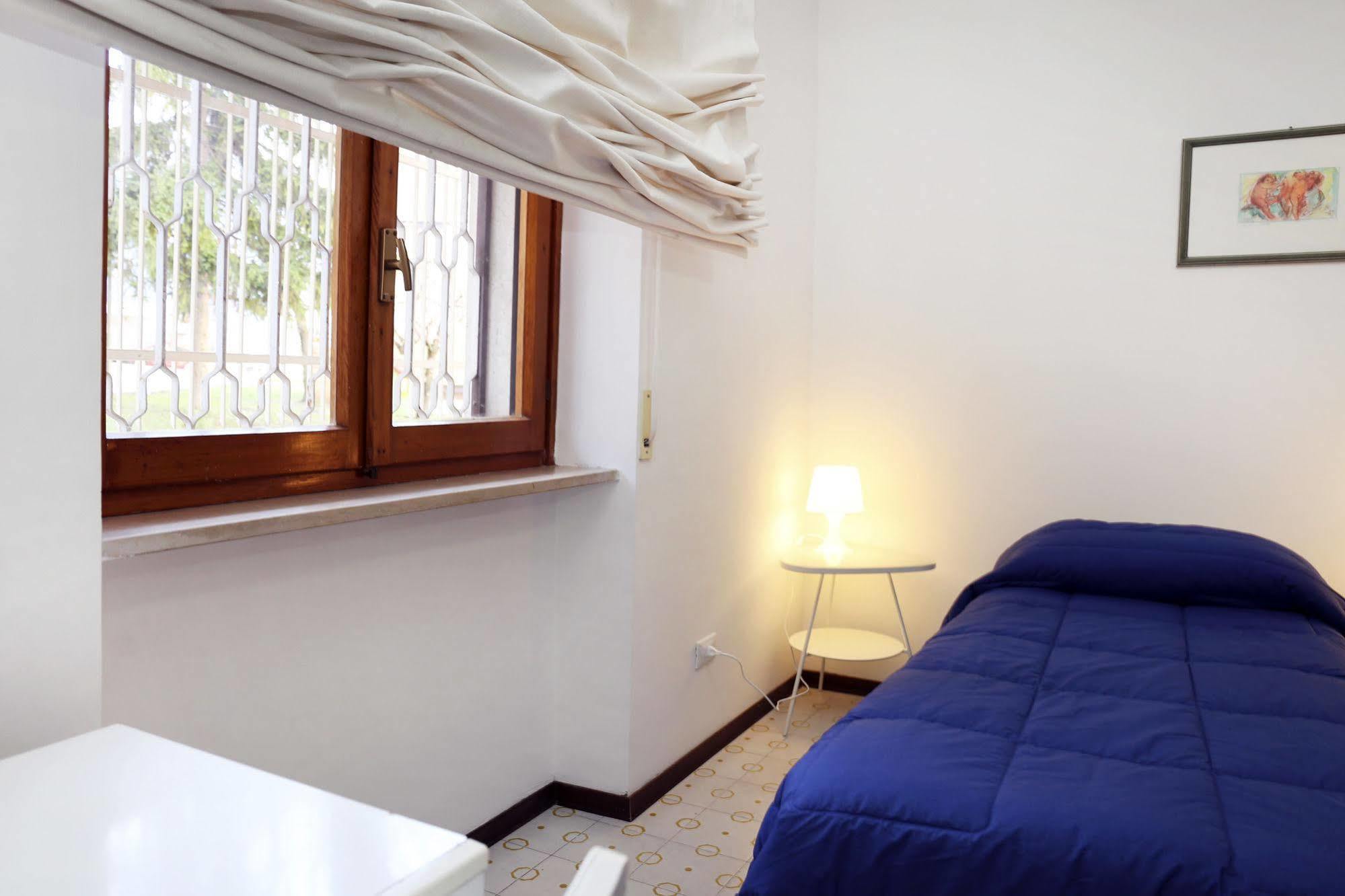 B&B Torrione LʼAquila Buitenkant foto